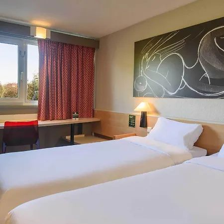 Universite Hotel