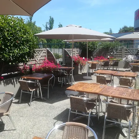 Отель Universite 3 Etoiles