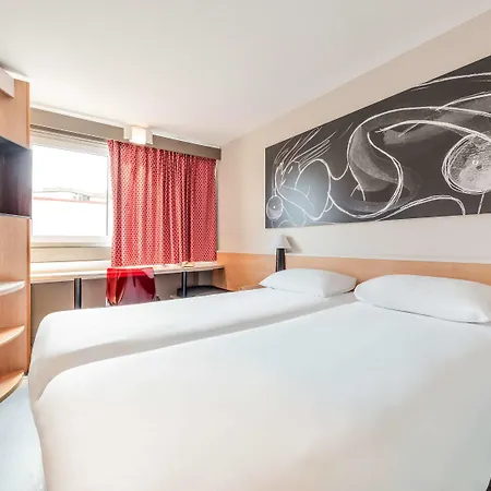 Отель Universite 3 Etoiles 3*