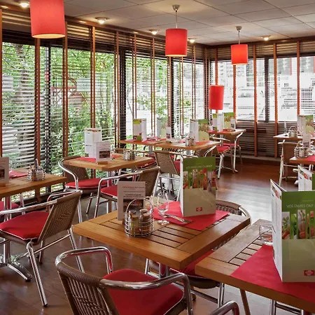 Universite 3 Etoiles Hotel 3*