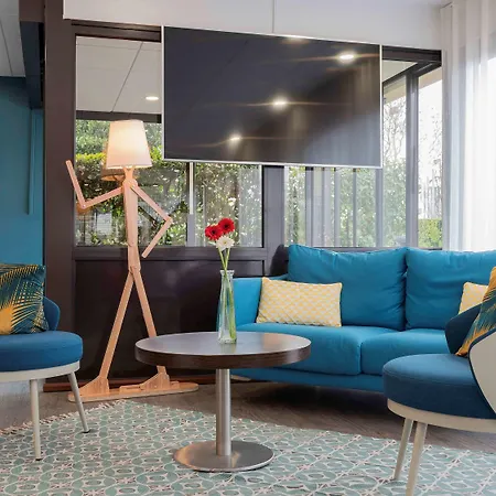 Universite 3 Etoiles Hotel 3*