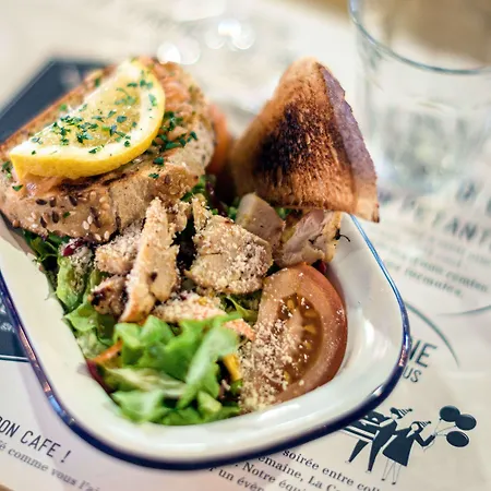 Universite 3 Etoiles Szálloda