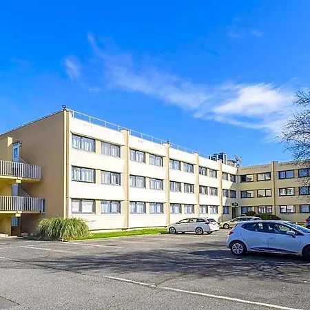 Universite 3 Etoiles Otel 3*