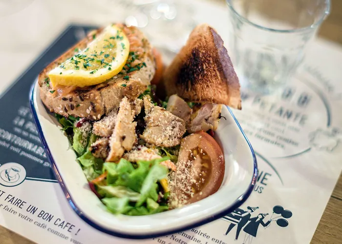 Universite 3 Etoiles Hotel