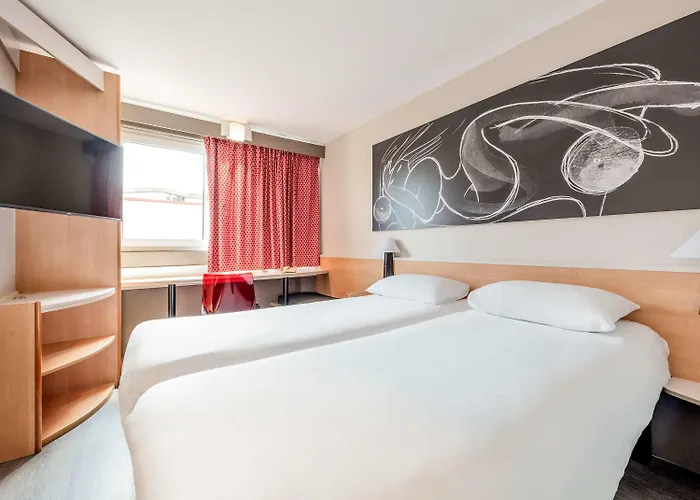 Hotel Universite 3 Etoiles 3*